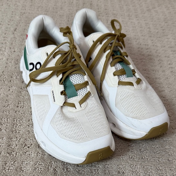 On Clouds Shoes - On CloudRunner White & Olive Women’s Sneakers